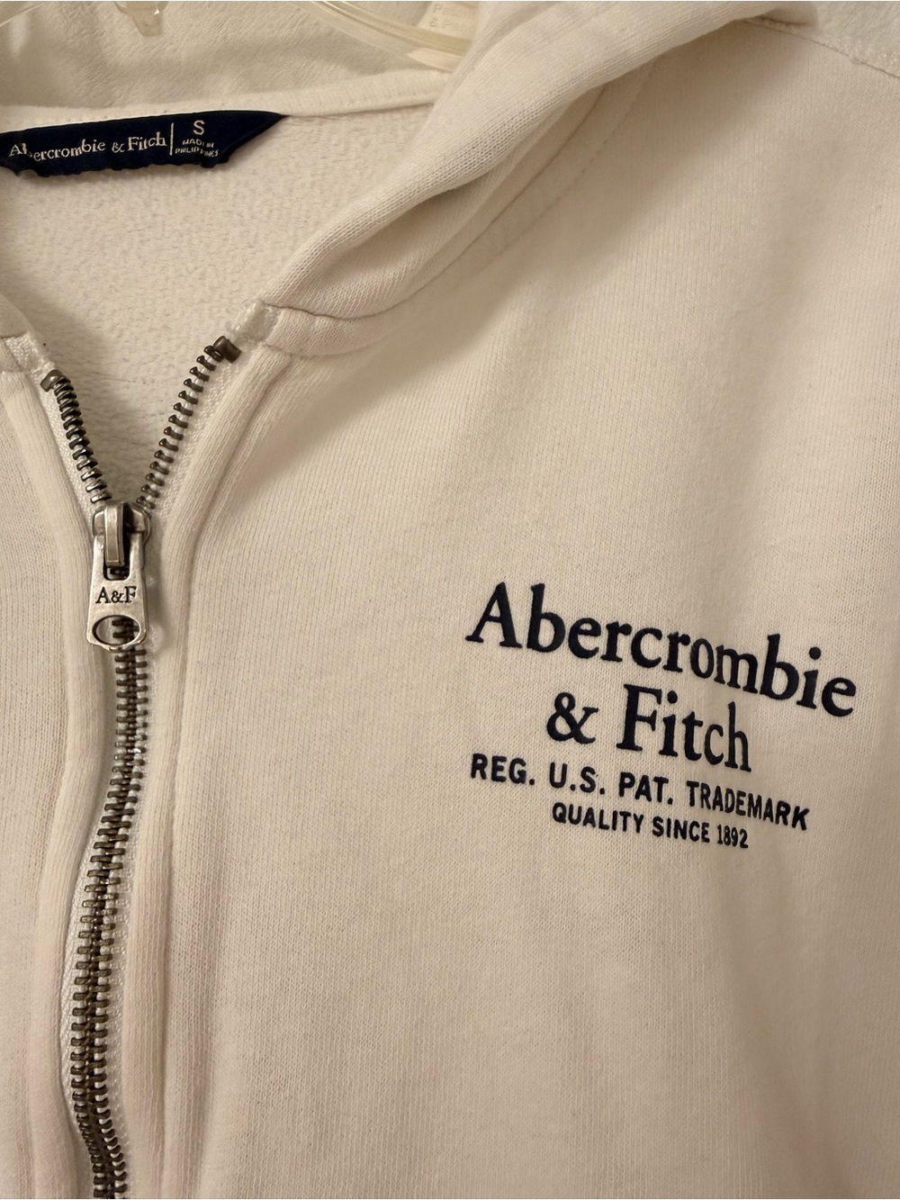 Abercrombie & Fitch Cream Full-Zip Hooded Sweatshirt - Picture 3 of 4